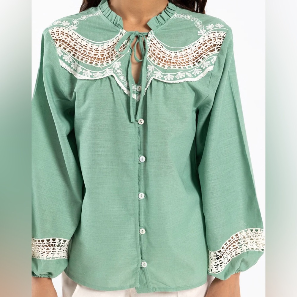 Ethnc Sea Green Button-Up Blouse with Lace Trim